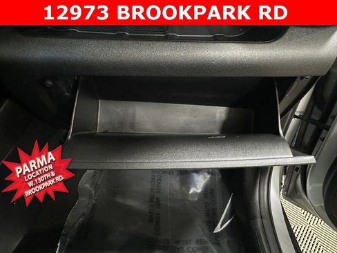 Used 2021 Hyundai Venue SEL image 23