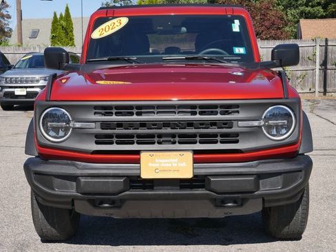 Used 2023 Ford Bronco 4-Door image 2