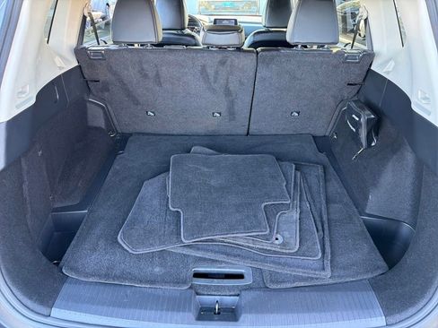 Used 2023 Nissan Rogue SV w/ SV Premium B Package image 28