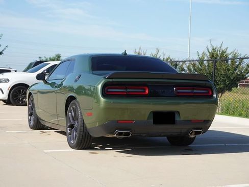 Used 2021 Dodge Challenger GT RWD image 7