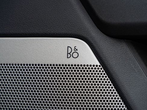 Certified 2025 Ford F250 Lariat w/ Black Appearance Package image 15