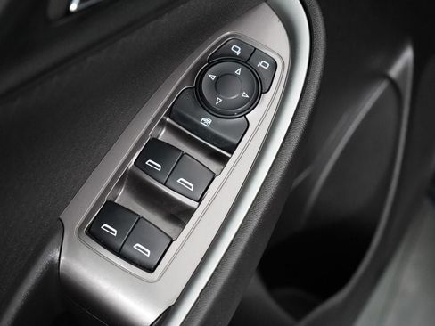 Used 2025 Chevrolet Malibu RS FWD image 18