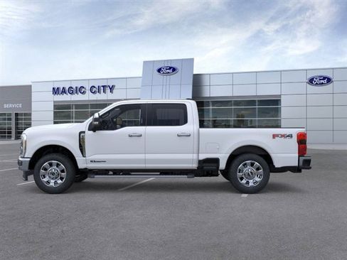 New 2026 Ford F250 Lariat w/ Chrome Package image 3