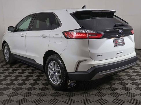 Used 2022 Ford Edge SEL w/ Convenience Package image 9