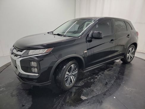 Used 2021 Mitsubishi Outlander Sport ES image 3