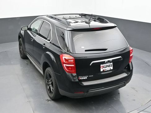 Used 2017 Chevrolet Equinox LT AWD/4WD image 21