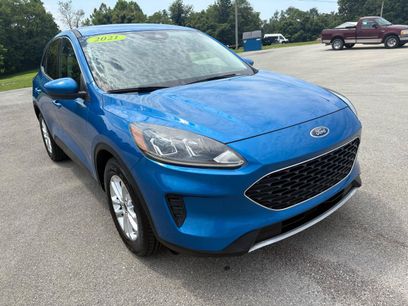 Used 2021 Ford Escape SE w/ Cold Weather Package