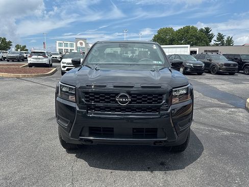 Used 2026 Nissan Frontier SV w/ All-Weather Content Package AWD/4WD image 2