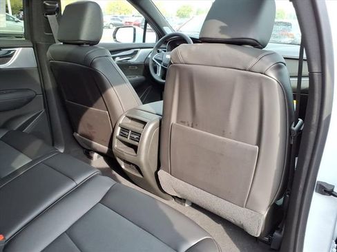 New 2025 Cadillac XT5 Premium Luxury image 22