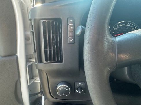 Used 2018 GMC Savana 3500 image 19