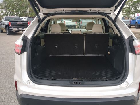 Used 2019 Ford Edge Titanium w/ Equipment Group 301A image 23
