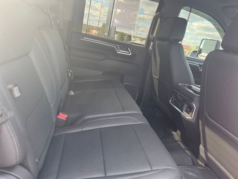 Used 2025 Chevrolet Silverado 3500 LTZ w/ LTZ Plus Package image 27