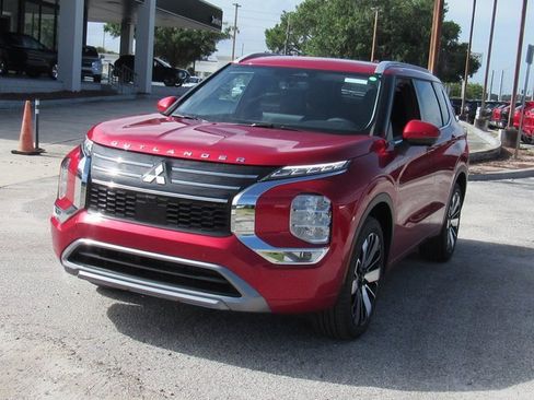 New 2025 Mitsubishi Outlander SEL image 6