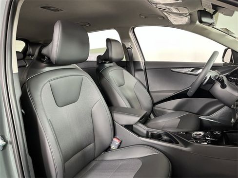 New 2025 Kia Niro Wind w/ Wind Preserve Package image 24
