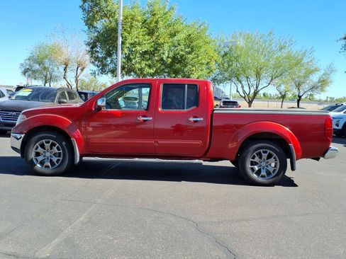 Used 2015 Nissan Frontier SL AWD/4WD image 2
