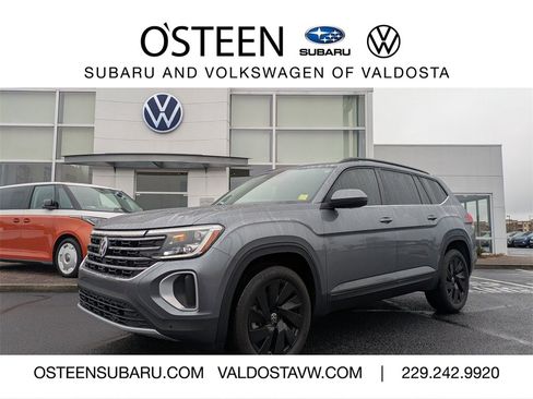 Used 2025 Volkswagen Atlas SE w/ Panoramic Sunroof Package image 1