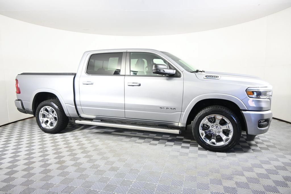 Used 2025 RAM 1500 Big Horn AWD/4WD image 9