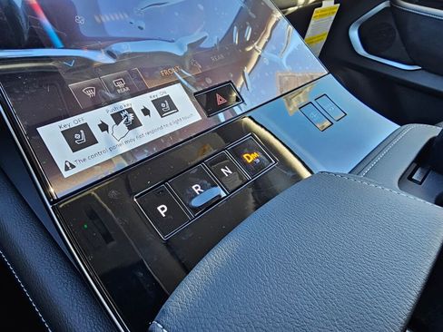 New 2025 INFINITI QX80 Luxe image 37