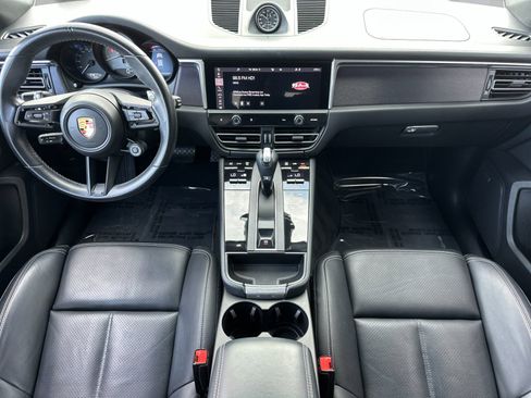 Certified 2022 Porsche Macan GTS image 6