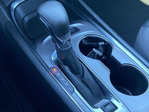 Used 2022 Chevrolet Malibu LT image 11