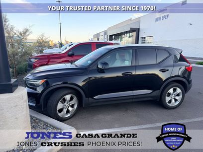 Used 2020 Volvo XC40 T4 Momentum