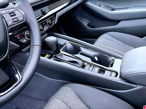 Used 2025 Honda Accord Sport image 12