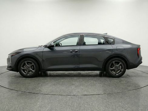 Used 2025 Kia K4 LXS image 5