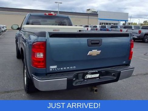 Used 2009 Chevrolet Silverado 1500 W/T AWD/4WD image 7