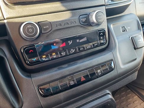 Used 2024 RAM ProMaster 2500 image 19