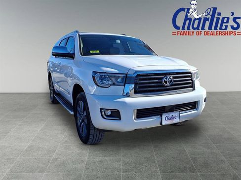 Used 2020 Toyota Sequoia Limited image 3