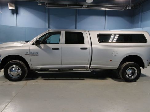 Used 2017 RAM 3500 Tradesman w/ Chrome Appearance Group image 24