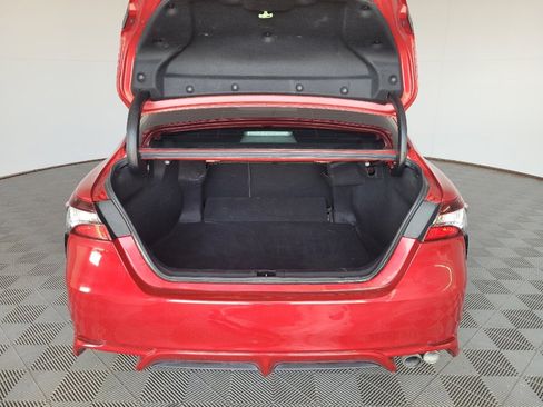 Used 2021 Toyota Camry SE FWD image 29
