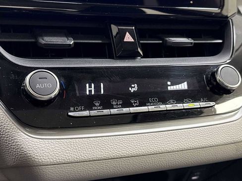 Used 2023 Toyota Corolla LE w/ LE Premium Package image 21