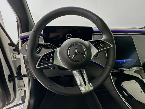 New 2026 Mercedes-Benz EQE 320 4MATIC SUV image 12