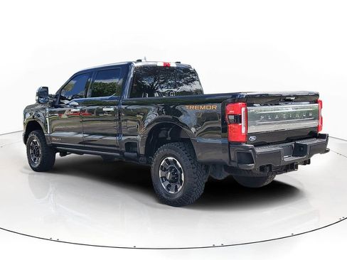 Used 2024 Ford F250 Platinum w/ Tremor Off-Road Package image 4
