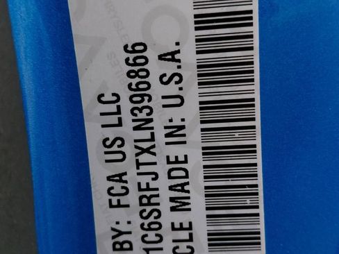 Used 2020 RAM 1500 Laramie image 23