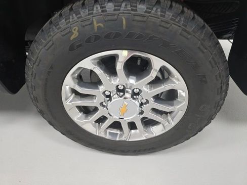 New 2025 Chevrolet Silverado 2500 LTZ w/ LTZ Premium Package image 24