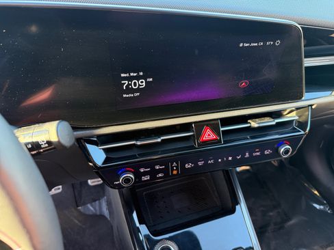 Used 2023 Kia Niro Wave image 12