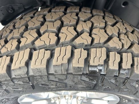 Used 2022 RAM 2500 Laramie w/ Protection Group image 27