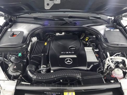 Used 2019 Mercedes-Benz GLC 350e 4MATIC image 12