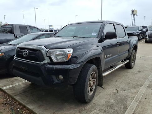 Used 2014 Toyota Tacoma PreRunner w/ SR5 Package image 4