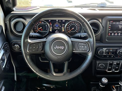 Certified 2022 Jeep Gladiator Sport image 21