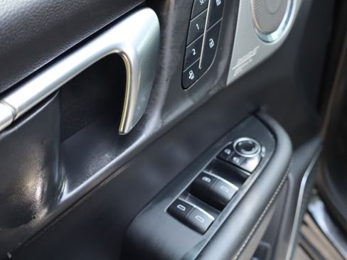 Used 2025 Buick Enclave Avenir w/ Super Cruise Package FWD image 24