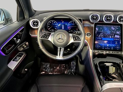Used 2026 Mercedes-Benz GLC 300 4MATIC image 6