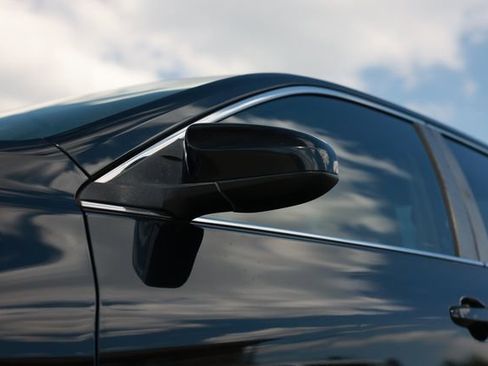 Used 2015 Toyota Camry LE image 38