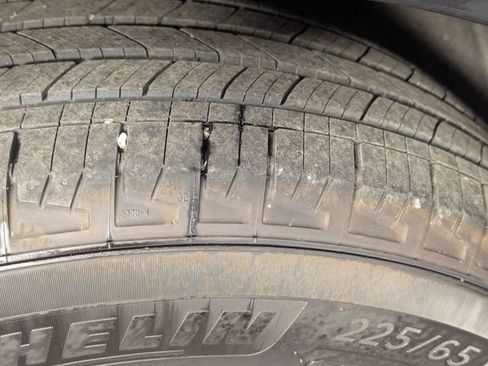 Used 2024 Chevrolet Equinox LT FWD image 10