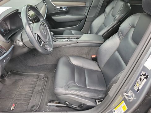 Used 2020 Volvo V90 T6 Cross Country AWD/4WD image 4