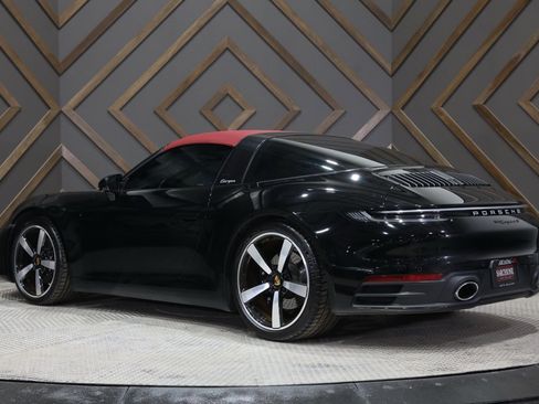 Used 2021 Porsche 911 Targa 4S image 11