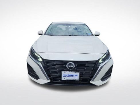 Used 2023 Nissan Altima 2.5 SV FWD image 9