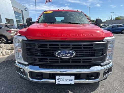 New 2025 Ford F250 XL w/ XL Off-Road Package image 3